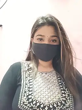 Snapshot of Simran-001 chatting on August 1, 2026, 12:14 pm Simran-001 online show from August 1, 2026, 12:14 pm