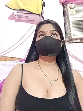 Simran-001 online show from October 3, 2025, 7:15 pm