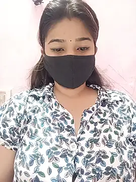Snapshot of Simran-001 chatting on July 30, 2026, 12:04 pm Simran-001 online show from July 30, 2026, 12:04 pm