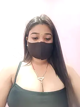 Simran-001 online show from May 5, 2026, 12:19 pm