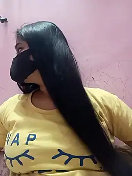 Simran-001 online show from December 17, 2025, 1:16 pm