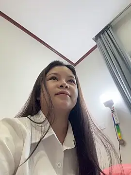 Snapshot of TOP_po chatting on March 3, 2026, 3:24 am TOP po online show from March 3, 2026, 3:24 am