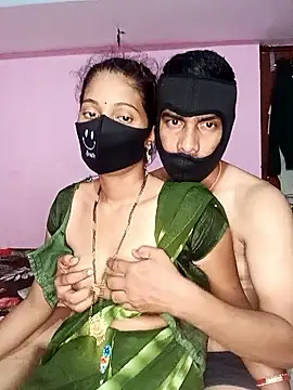Snapshot of USHA_BHABHI chatting on June 12, 2026, 11:13 pm USHA BHABHI online show from June 12, 2026, 11:13 pm