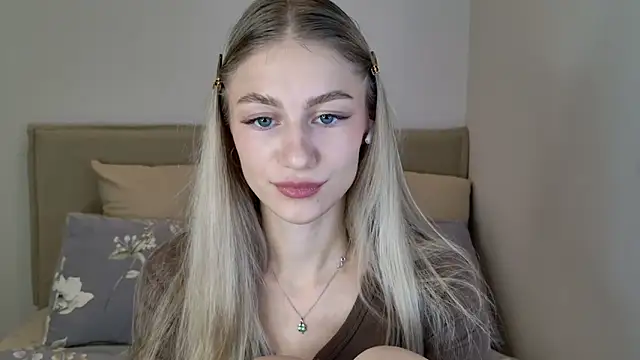 GabriellaOlsen online show from October 14, 2025, 11:44 am
