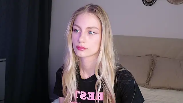 GabriellaOlsen online show from June 16, 2026, 5:02 pm