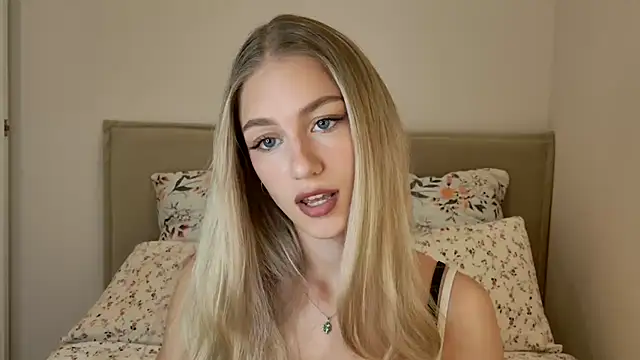 GabriellaOlsen online show from September 21, 2025, 12:32 pm