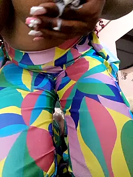 Snapshot of hottits25 chatting on February 12, 2025, 3:05 pm hottits25 online show from February 12, 2025, 3:05 pm