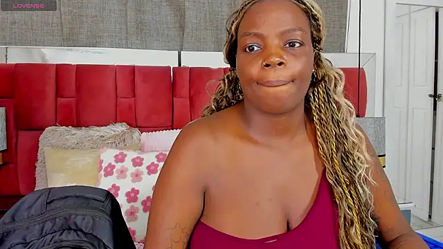 Snapshot of NatyParker chatting on February 5, 2026, 1:18 pm NatyParker online show from February 5, 2026, 1:18 pm