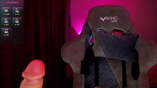 Snapshot of Ohmy_Nora_ chatting on February 14, 2025, 2:07 am Ohmy Nora online show from February 14, 2025, 2:07 am