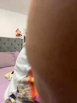 KarlaWild online show from December 21, 2025, 11:12 am