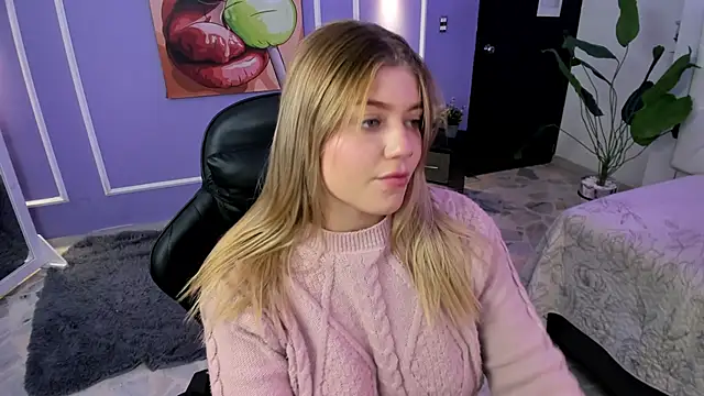 alaia greyy online show from November 8, 2025, 1:36 pm