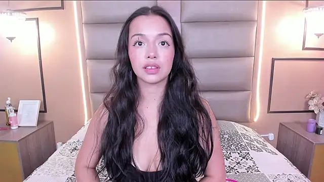 CAYLINCOLLINS online show from March 18, 2025, 3:45 am