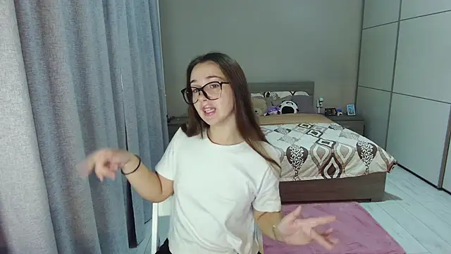 singletrouble online show from September 17, 2025, 6:15 am