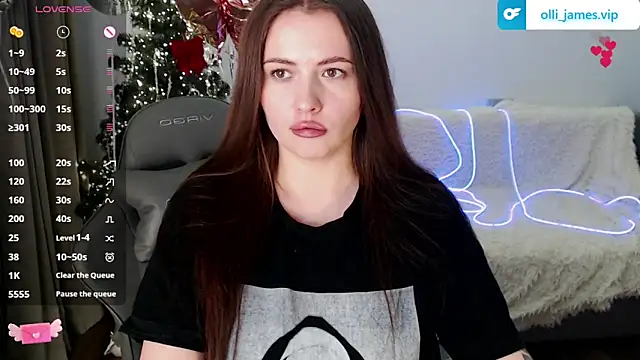 Snapshot of Ollie_James chatting on February 10, 2026, 6:40 pm Ollie James online show from February 10, 2026, 6:40 pm