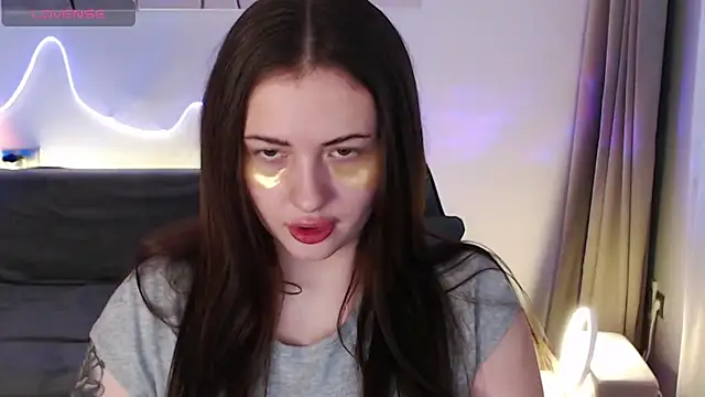 Snapshot of Ollie_James chatting on November 21, 2025, 1:21 pm Ollie James online show from November 21, 2025, 1:21 pm