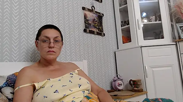 Snapshot of Soffya_Soy chatting on June 7, 2026, 10:48 pm Soffya Soy online show from June 7, 2026, 10:48 pm
