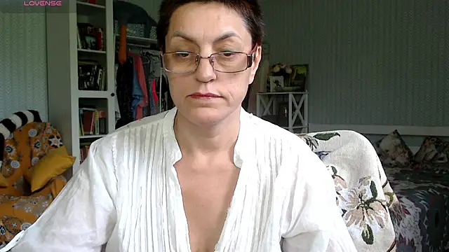 Snapshot of Soffya_Soy chatting on July 5, 2026, 5:47 am Soffya Soy online show from July 5, 2026, 5:47 am