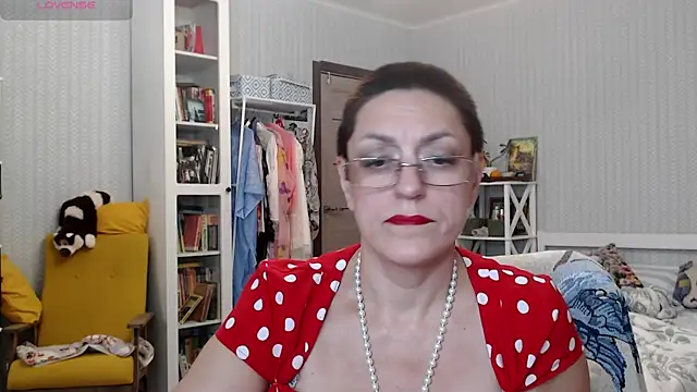 Snapshot of Soffya_Soy chatting on June 19, 2026, 8:36 pm Soffya Soy online show from June 19, 2026, 8:36 pm