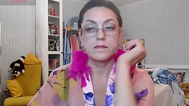 Snapshot of Soffya_Soy chatting on June 27, 2026, 4:02 pm Soffya Soy online show from June 27, 2026, 4:02 pm