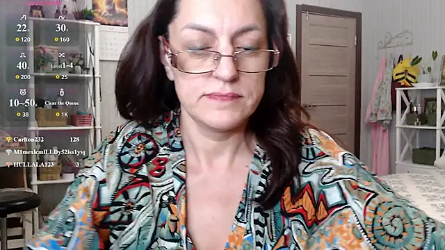 Soffya Soy online show from May 6, 2026, 10:47 pm
