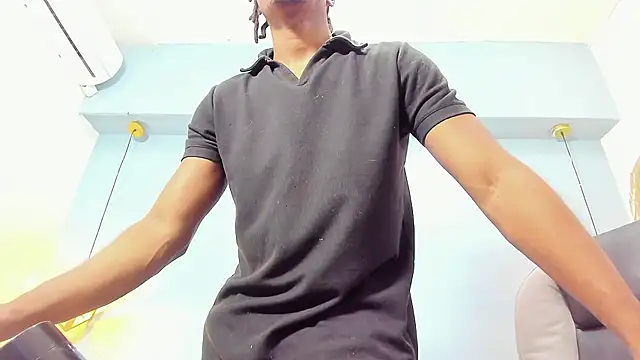 xxxhotbbc online show from October 21, 2025, 7:35 pm