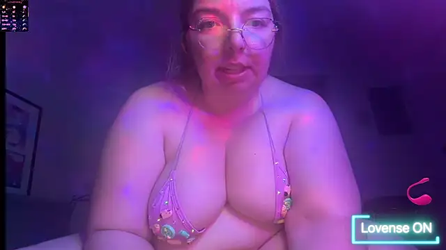 curvycate127 online show from August 4, 2026, 6:29 am