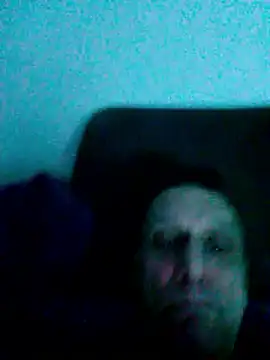 lovemachineeee online show from February 3, 2026, 4:21 am