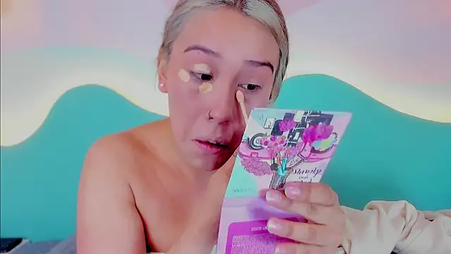 Lannajansen online show from October 31, 2025, 12:02 pm