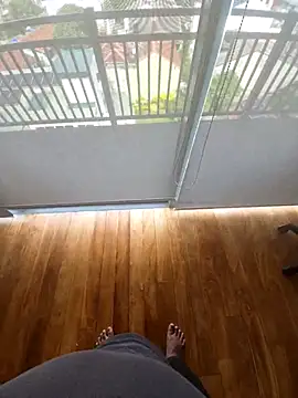 Snapshot of SlPussylick chatting on November 10, 2025, 8:30 am SlPussylick online show from November 10, 2025, 8:30 am