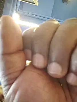 Snapshot of SlPussylick chatting on October 8, 2025, 5:20 am SlPussylick online show from October 8, 2025, 5:20 am