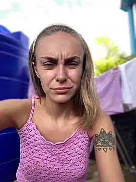 White Lu online show from October 1, 2025, 3:00 am