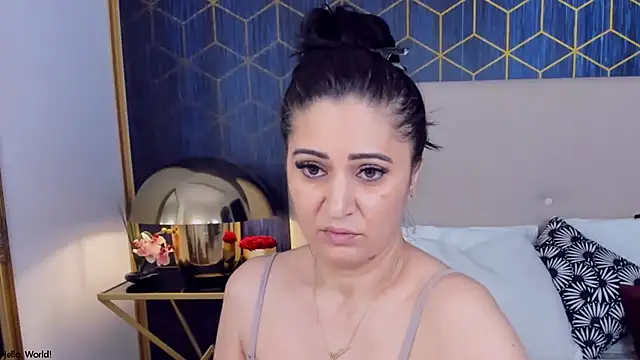 ValeryBlakes online show from June 10, 2026, 5:58 pm