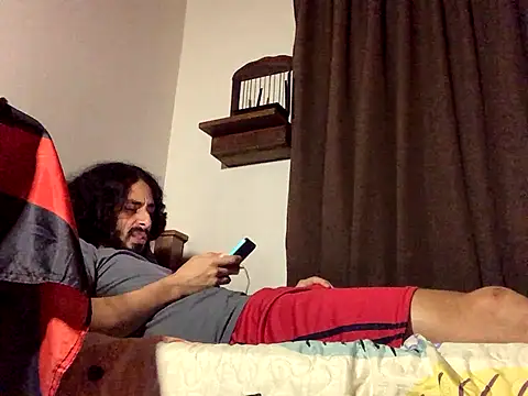 Nooneisthis online show from October 2, 2025, 7:01 am