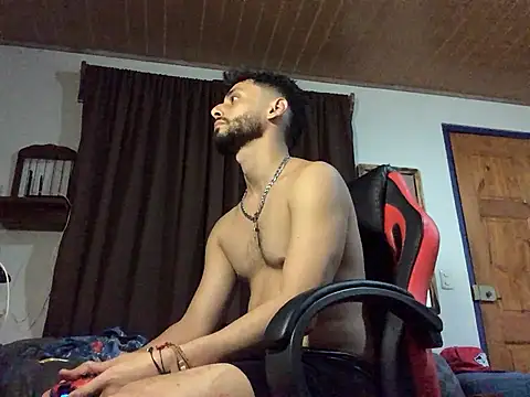 Nooneisthis online show from June 5, 2026, 6:07 am