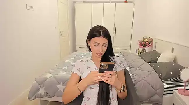 HelenShawn online show from February 28, 2025, 10:28 pm