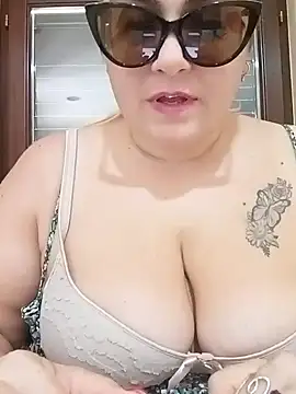 topina8 online show from September 25, 2025, 11:27 am