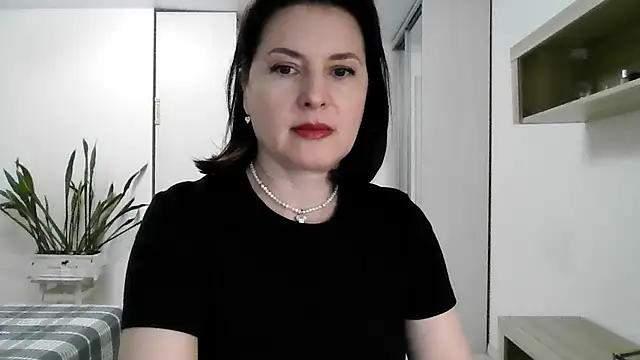 Victoria Glam online show from September 19, 2025, 5:39 pm