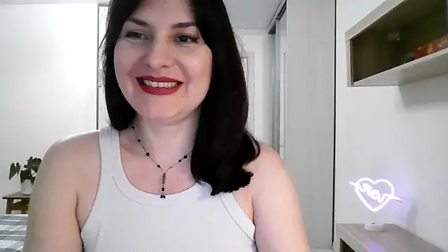 Victoria Glam online show from March 20, 2025, 9:24 pm