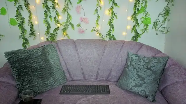 saorisworld online show from September 14, 2025, 1:28 am