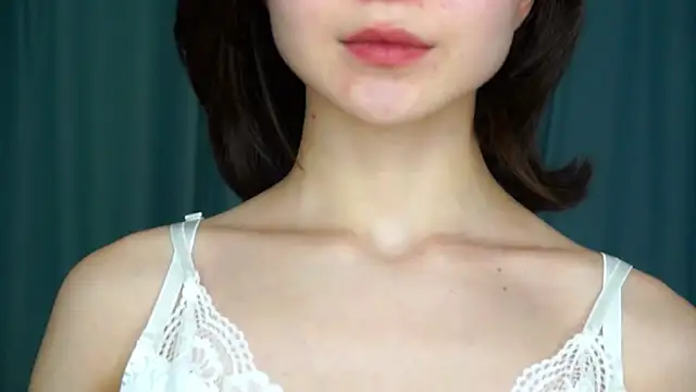 VeronaCritchlow online show from March 21, 2025, 8:06 am