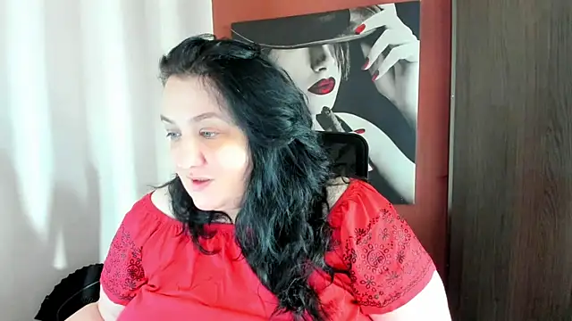 QueenOfHaze online show from July 9, 2026, 8:37 am