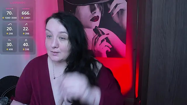 QueenOfHaze online show from May 20, 2026, 9:39 am