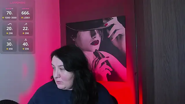 QueenOfHaze online show from May 23, 2026, 5:12 pm