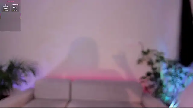 Hannah Jonhson online show from October 6, 2025, 6:25 am