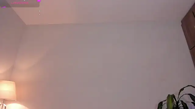 Hannah Jonhson online show from July 15, 2026, 1:23 am