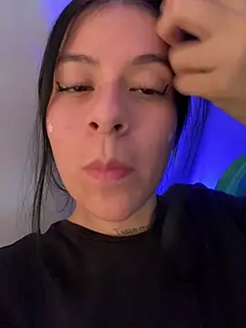 Hannah Jonhson online show from July 25, 2026, 1:02 am