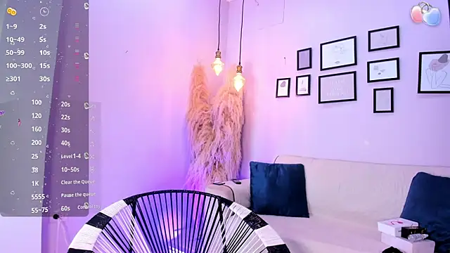 alana rossetti online show from November 5, 2025, 12:52 pm