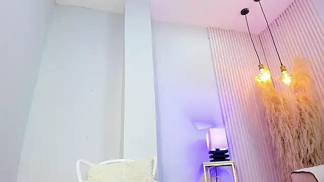 Snapshot of alana_rossetti chatting on February 9, 2026, 12:25 pm alana rossetti online show from February 9, 2026, 12:25 pm