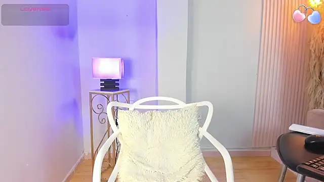 alana rossetti online show from July 22, 2026, 12:18 pm
