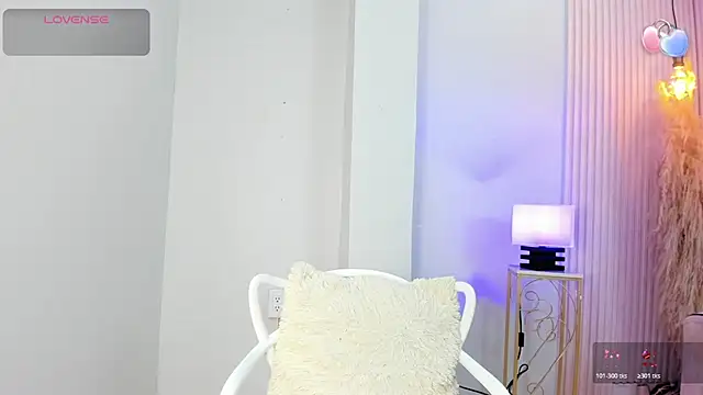 Snapshot of alana_rossetti chatting on February 20, 2026, 12:29 pm alana rossetti online show from February 20, 2026, 12:29 pm